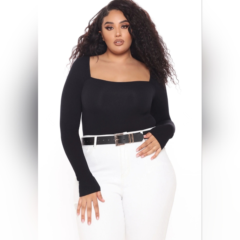Sleek Black Fitted Bodysuit with Long Sleeves - Picture 3 of 13